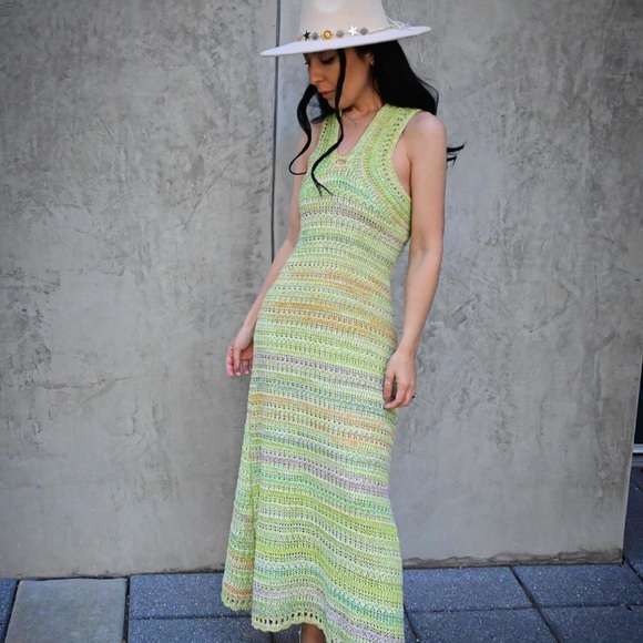 green emerald velvet dress ZARA Green Crochet Sleeveless Dress | Gently Used